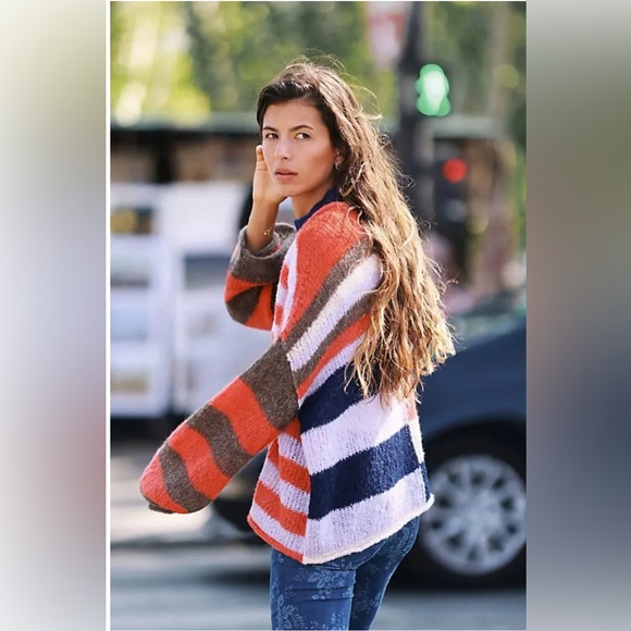 20-Free People Caravelli Splice Pullover -Oversized - Picture 4 of 6